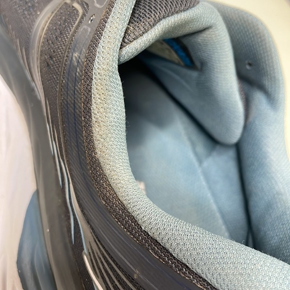 Hoka one one M Bondi 7 ombré blue provincial Mens size 11.5 - Picture 12 of 13